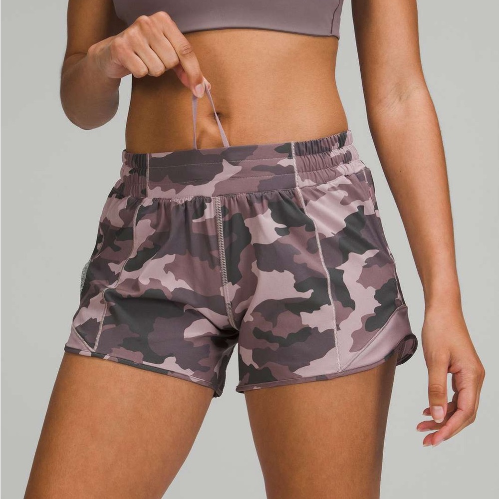 Lululemon Hotty Hot Low Rise 4” Inseam Short